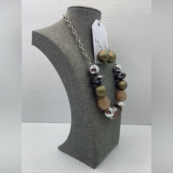 Paparazzi “A Warm Welcome”Brown, Copper And Silver Beaded Necklace with Earrings - Picture 5 of 13